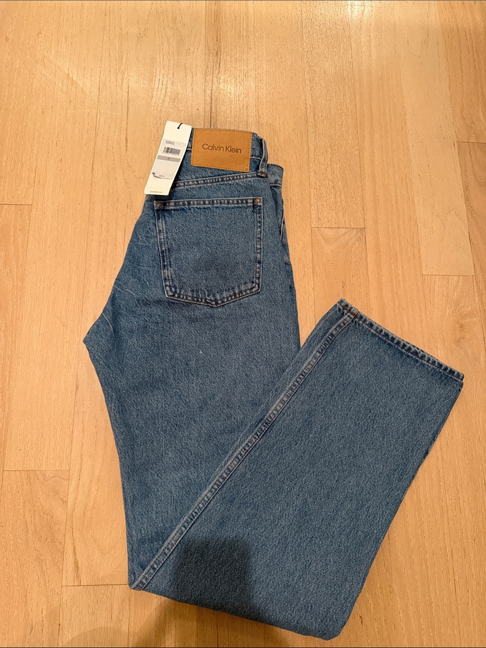 Calvin Klein Women's Medium Blue Straight Jeans